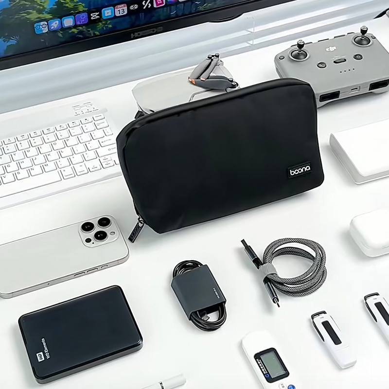 Organizer kabli w kształcie mu – Tech Accessories Travel Organizer Pouch recenzja i cena